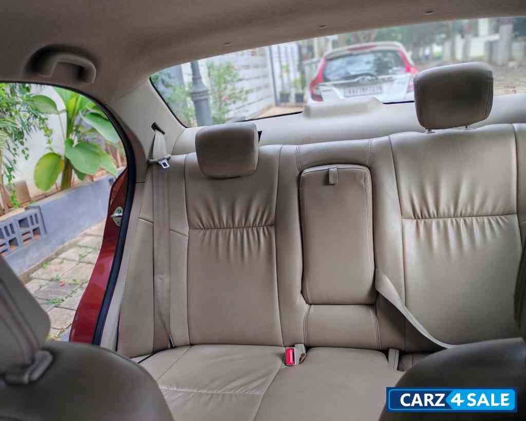 Maruti Suzuki Dzire Zxi