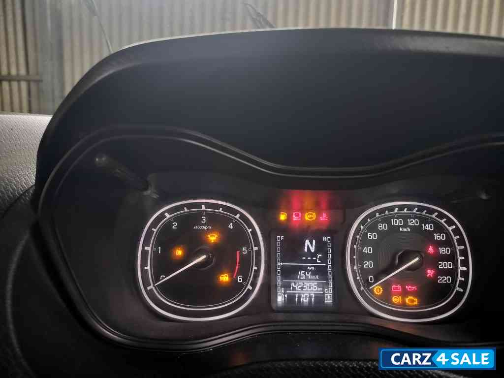 Maruti Suzuki Vitara Brezza AT Maruti Suzuki Vitara Brezza AT