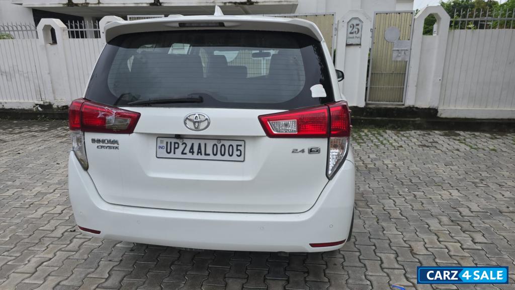 Toyota Innova CrystA