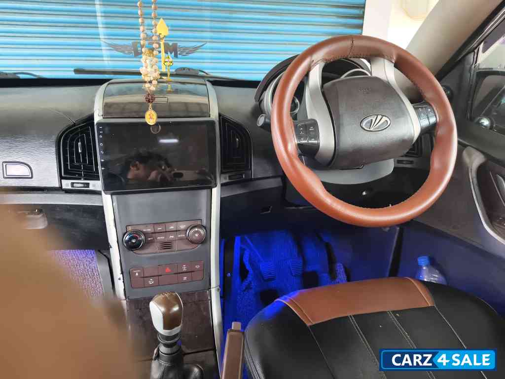 Mahindra XUV 500 W8 Mahindra XUV 500 W8