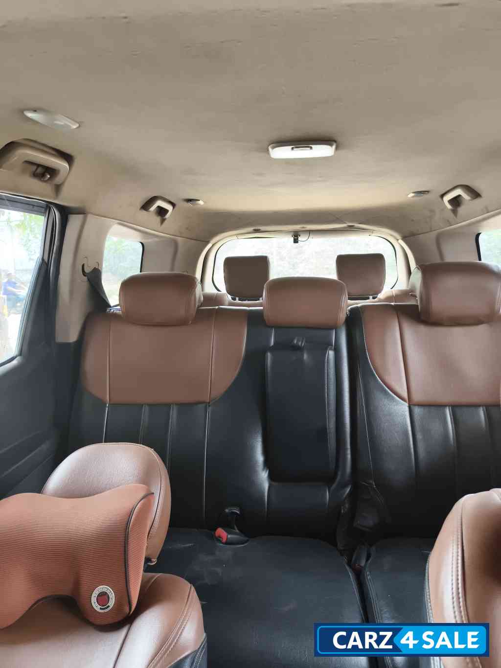 Mahindra XUV 500 W8 Mahindra XUV 500 W8