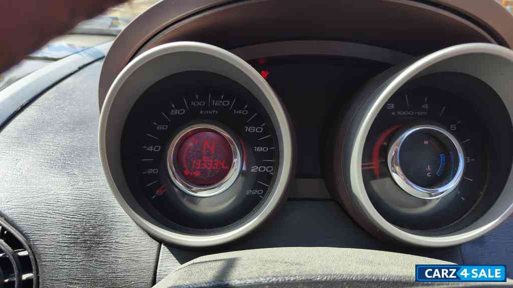 Mahindra XUV 500 W8 Mahindra XUV 500 W8