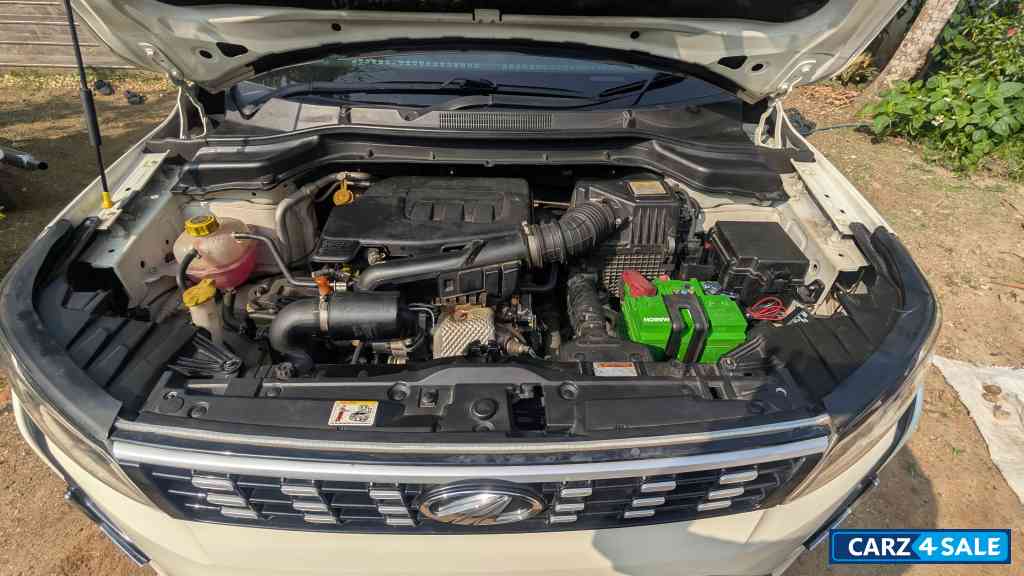 Mahindra XUV300 XUV300 W6 1.2 petrol Mahindra XUV300 XUV300 W6 1.2 petrol