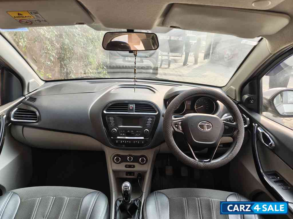 Titanium Gray Tata Tiago XZ