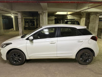 White Hyundai Elite i20 Sportz plus