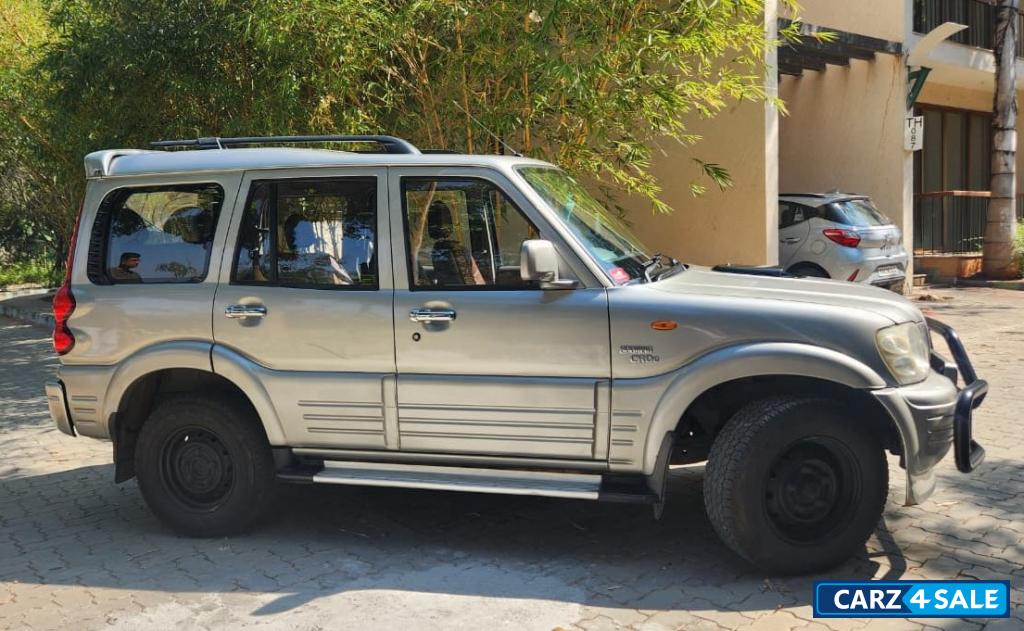 Mist Silver Mahindra Scorpio DX TURBO 2.6 CRDE 2WD DIESEL