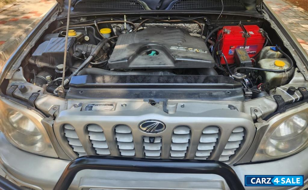 Mist Silver Mahindra Scorpio DX TURBO 2.6 CRDE 2WD DIESEL