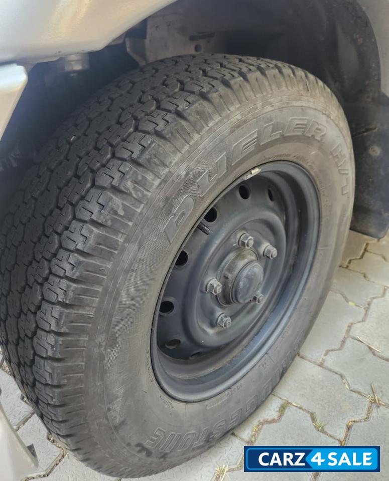 Mist Silver Mahindra Scorpio DX TURBO 2.6 CRDE 2WD DIESEL