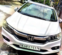 Honda City V AT SUNROOF I VTECH 2018 Model
