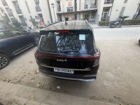 Black Kia Carens Prestige plus 1.4 turbo