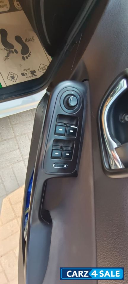 White Tata Zest XT Diesel