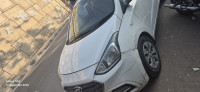 Polar White Hyundai Xcent E+