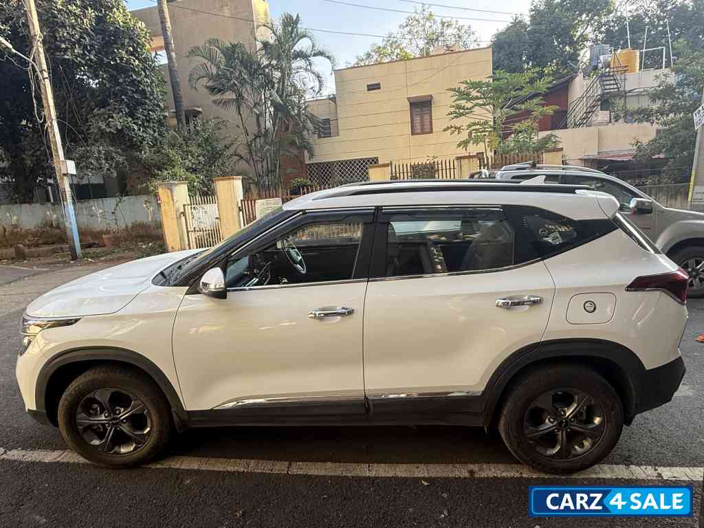 Kia Seltos Htk plus 1.5 MT