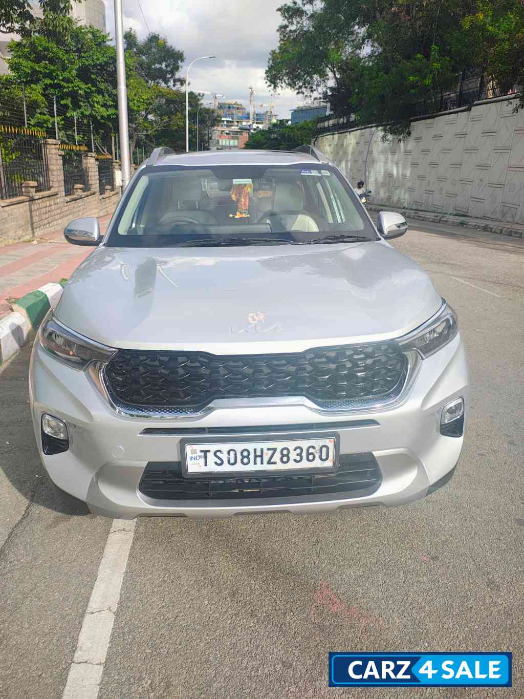 Silver Kia Sonet HTX