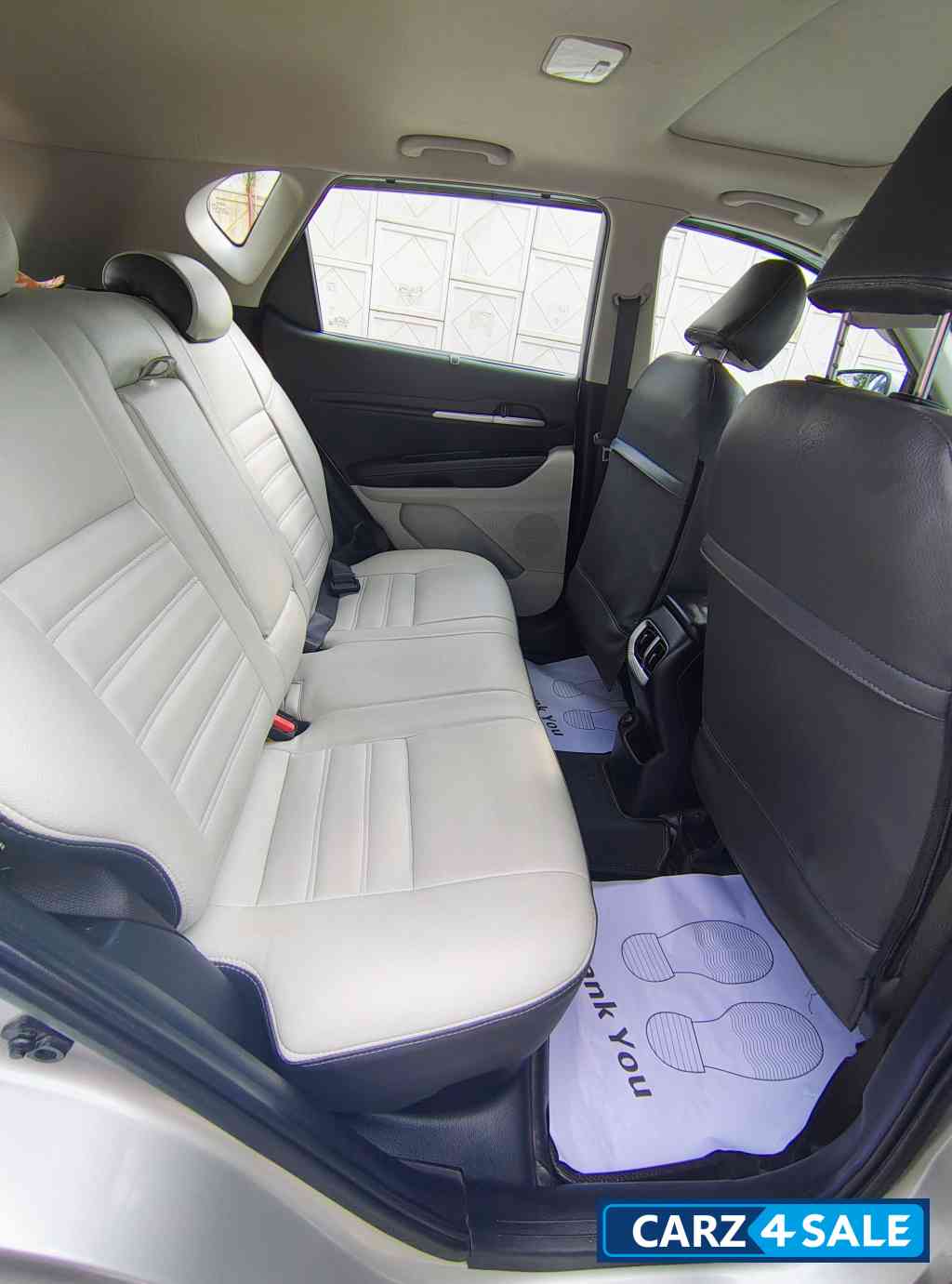 Silver Kia Sonet HTX Silver Kia Sonet HTX