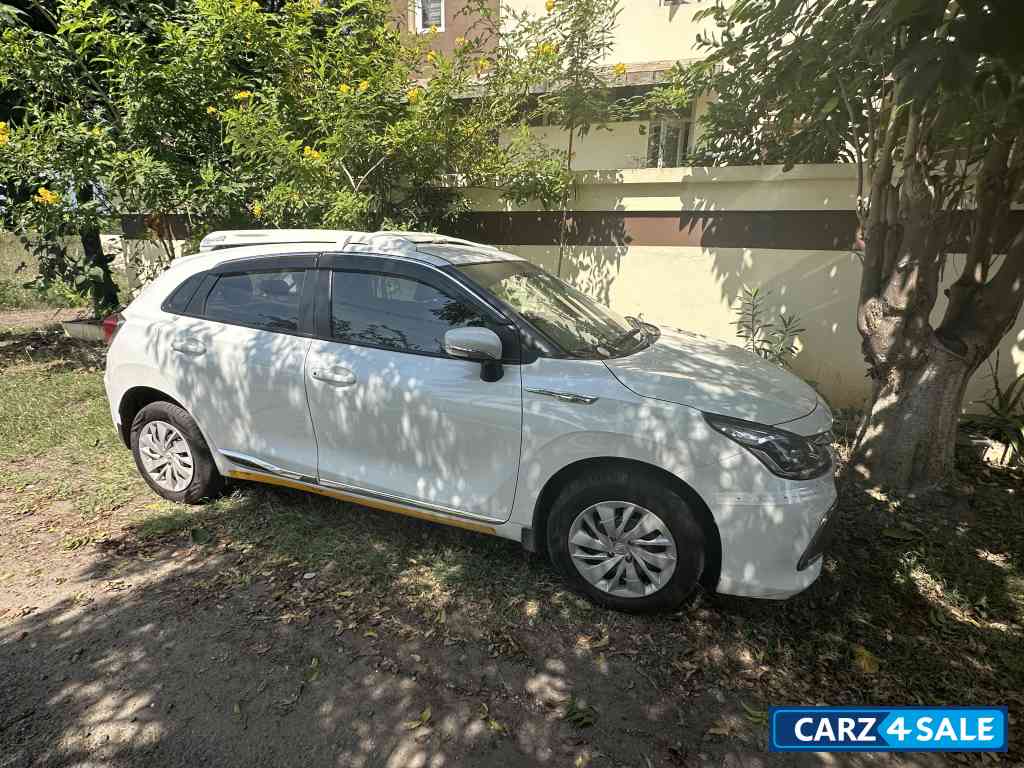 White Toyota Glanza S CNG Petrol