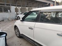 Polar White Hyundai Creta 1.4 CRDI E+