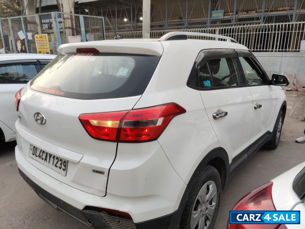 Polar White Hyundai Creta 1.4 CRDI E+