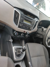 Polar White Hyundai Creta 1.4 CRDI E+