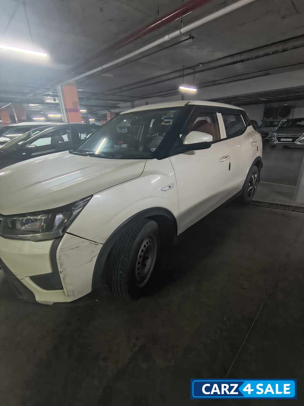 Mahindra XUV300 W4