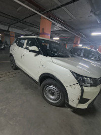 Mahindra XUV300 W4