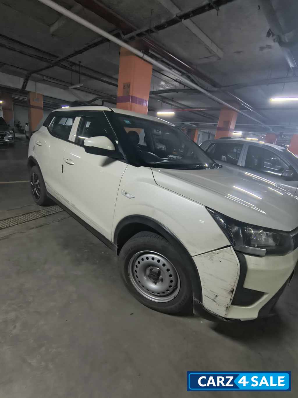 Mahindra XUV300 W4