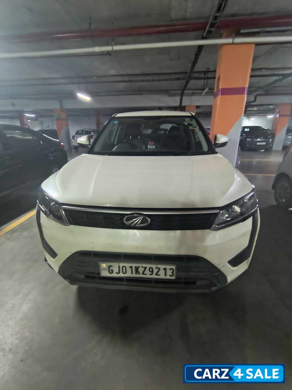 Mahindra XUV300 W4