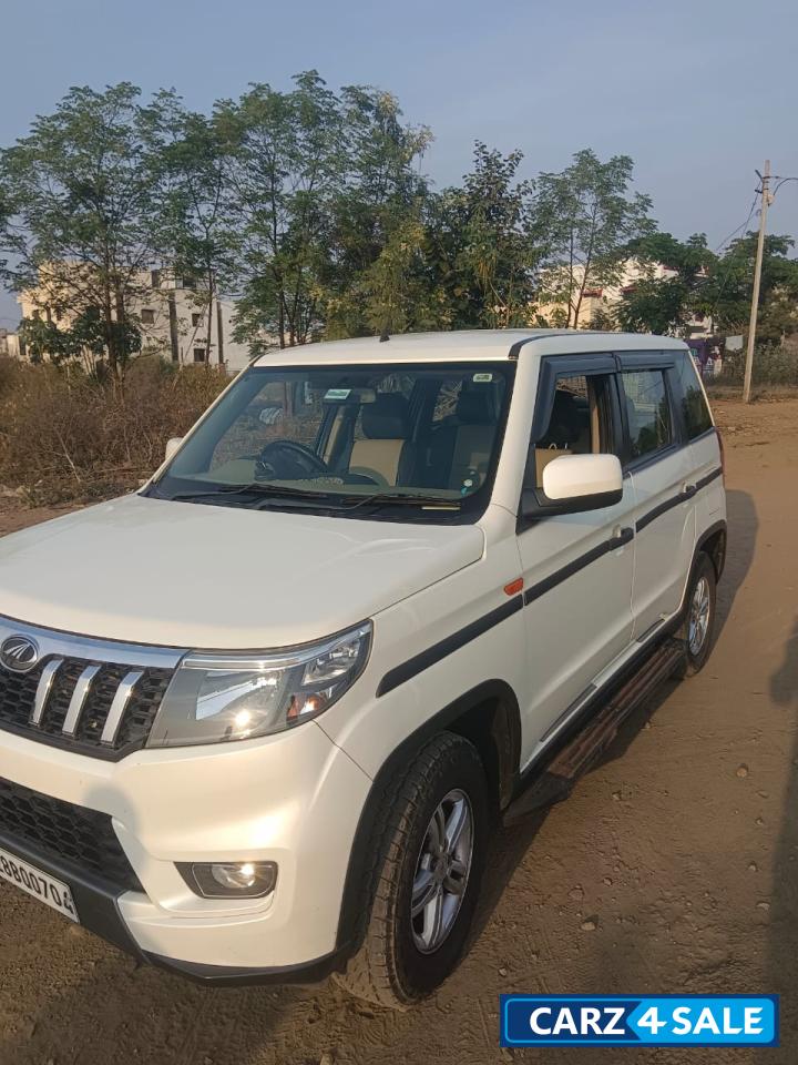 Mahindra Bolero neo N-10