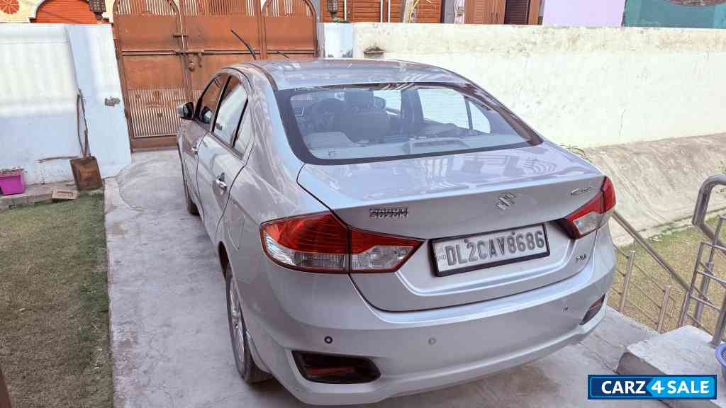 Silky Silver Maruti Suzuki Ciaz Zxi