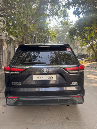 Black Toyota Innova Hycross Vx 7str hybrid