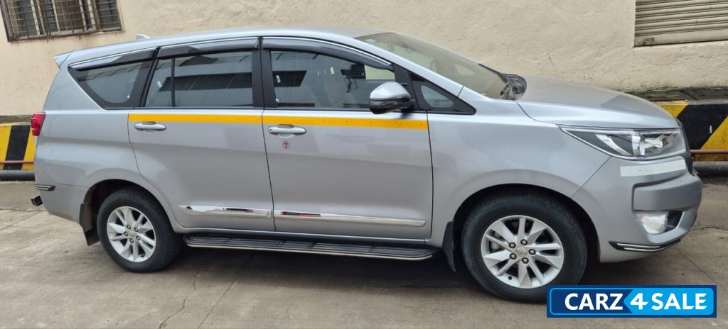 Toyota Innova Crysta GX