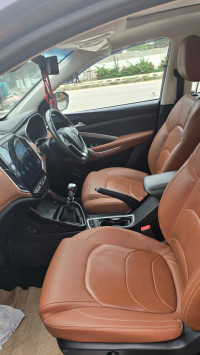 Dual Tone Red And Black MG Hector Plus Sharp Diesel Dual Tone 6 Seater