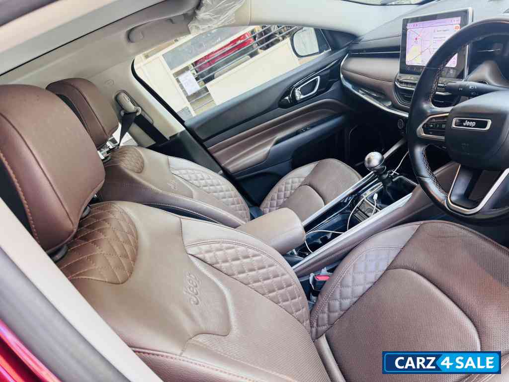 Jeep Meridian 4x2 MT Limited Jeep Meridian 4x2 MT Limited