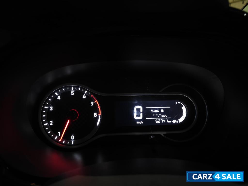 Hyundai Aura 2nd top model