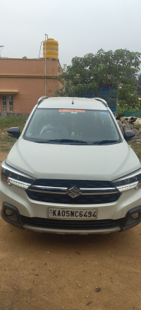White Maruti Suzuki XL6 Zeta