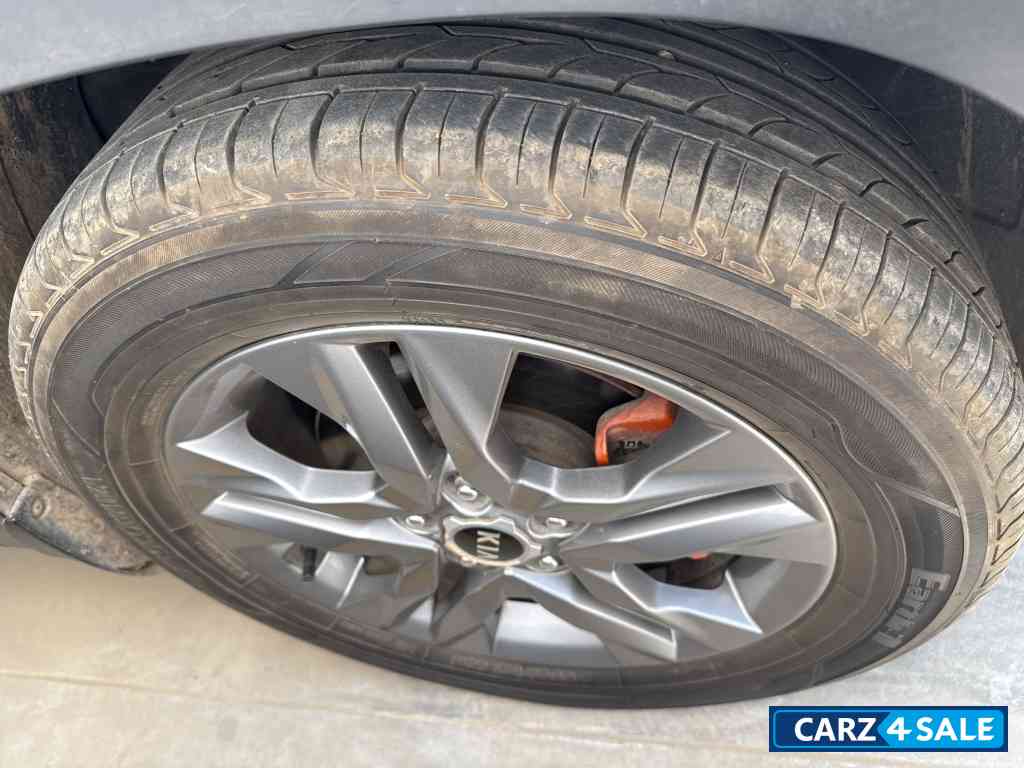 Steel Silver Kia Seltos HTX IVT 1.5G automatic petrol