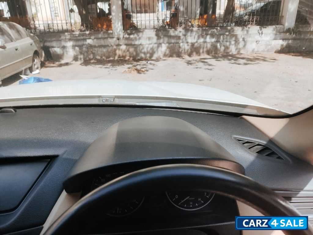 BMW X1 REGISTERED UPTO 2030