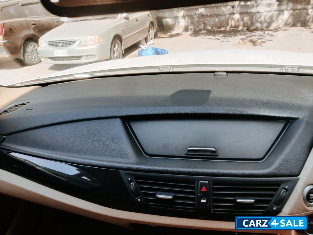 BMW X1 REGISTERED UPTO 2030