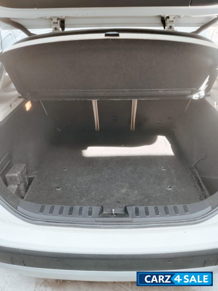 BMW X1 REGISTERED UPTO 2030