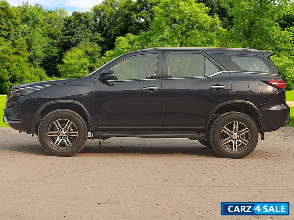 Toyota Fortuner 2.8L 2WD MT DSL