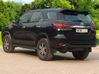 Toyota Fortuner 2.8L 2WD MT DSL