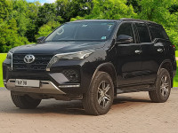 Toyota Fortuner 2.8L 2WD MT DSL