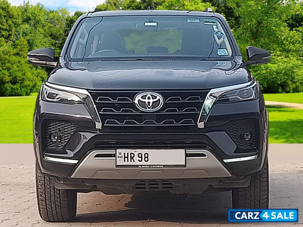 Toyota Fortuner 2.8L 2WD MT DSL