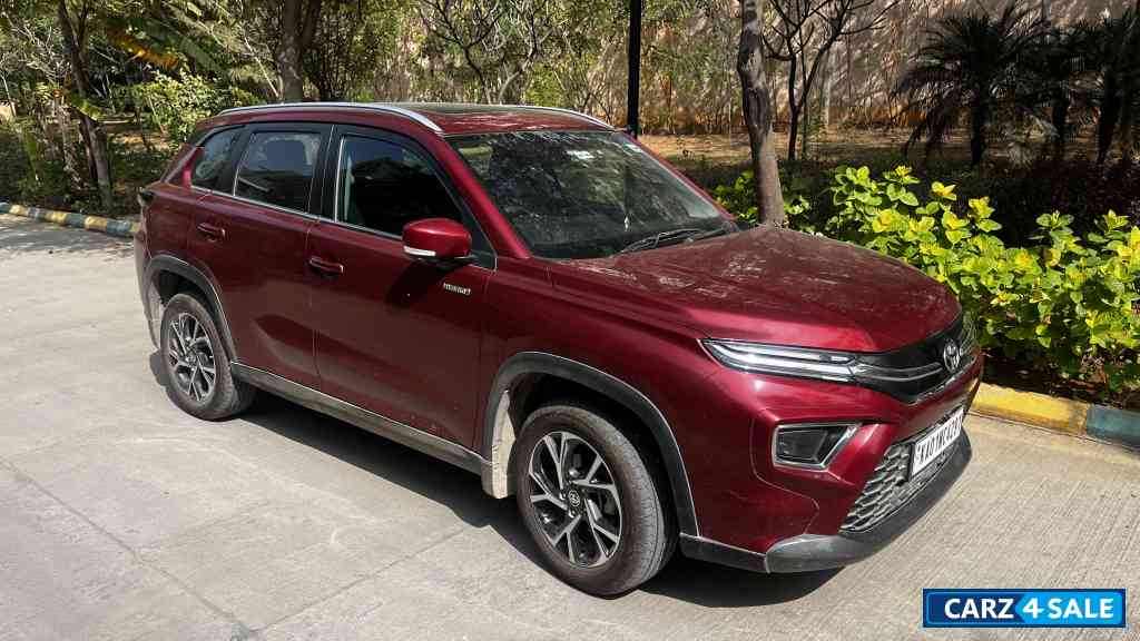 Toyota Urban Cruiser Hyryder Model V AT Hybrid Toyota Urban Cruiser Hyryder Model V AT Hybrid