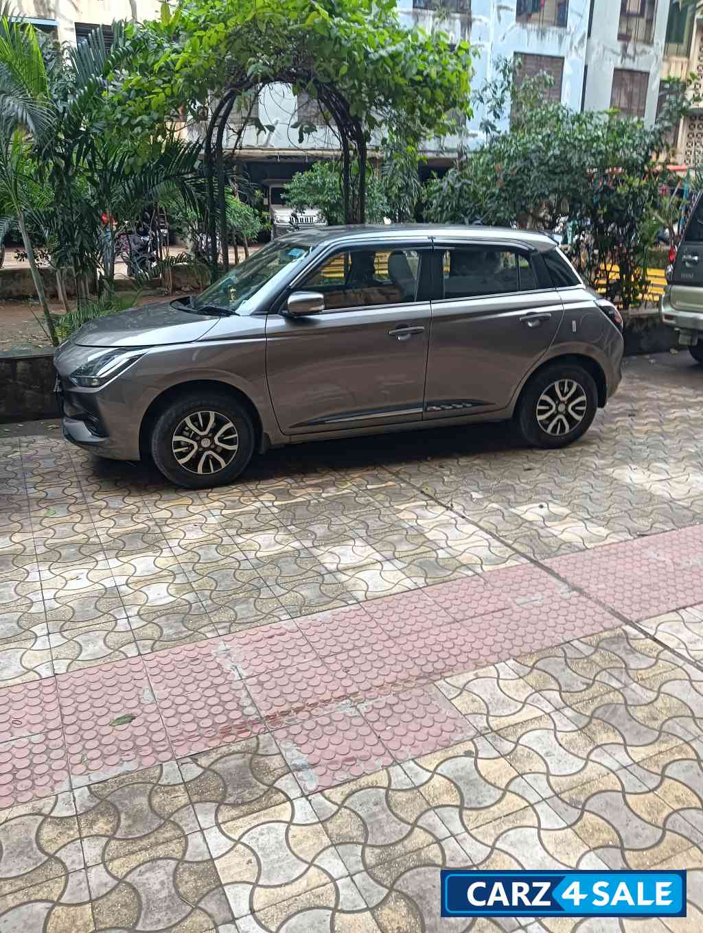 Maruti Suzuki Swift VXI optional AMT