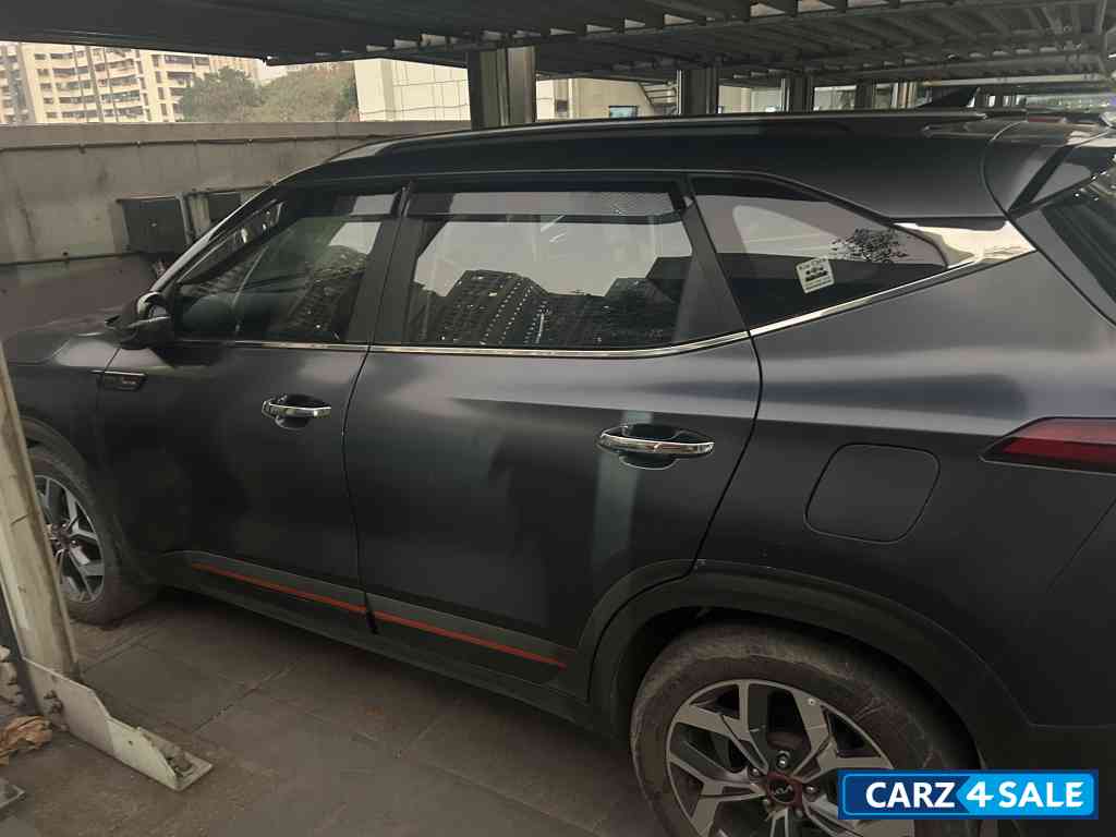 Matt Graphite Kia Seltos X-Line Matt Graphite Kia Seltos X-Line