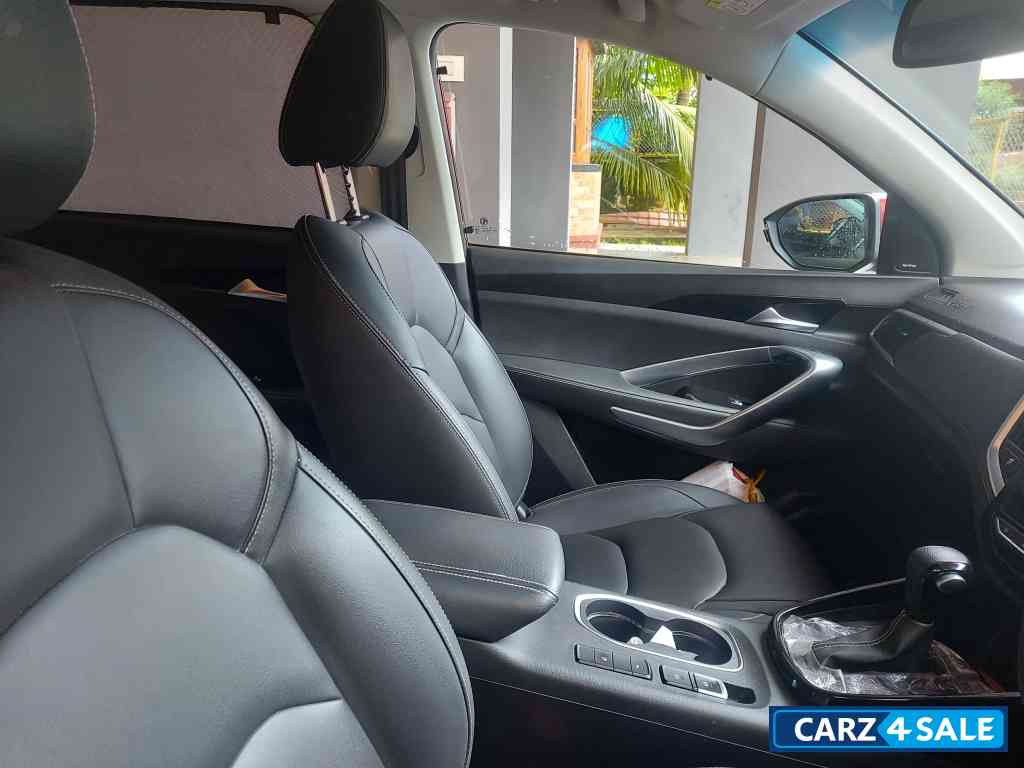 Coloured Glaz MG Hector Hector PE 1.5 DCT Sharp