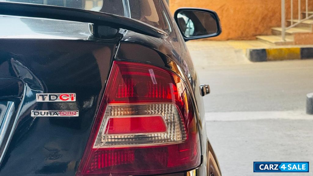Black Ford Fiesta Diesel