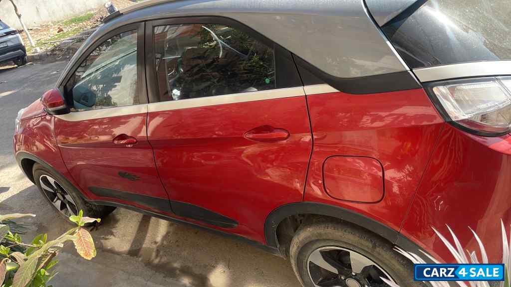 Red And Silver Tata Nexon xz+ dual tone Red And Silver Tata Nexon xz+ dual tone