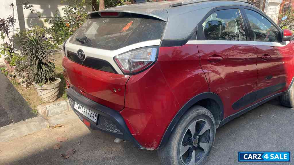 Red And Silver Tata Nexon xz+ dual tone Red And Silver Tata Nexon xz+ dual tone